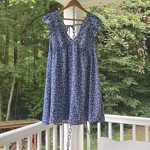 Blue Floral With V neck front